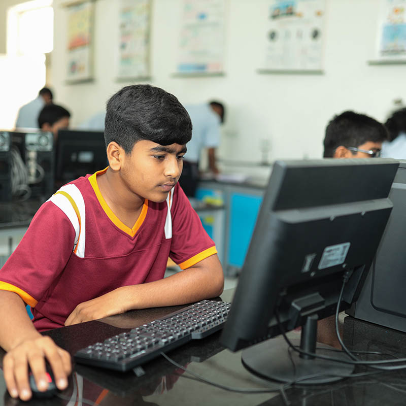 Senior students at the Computer Lab
